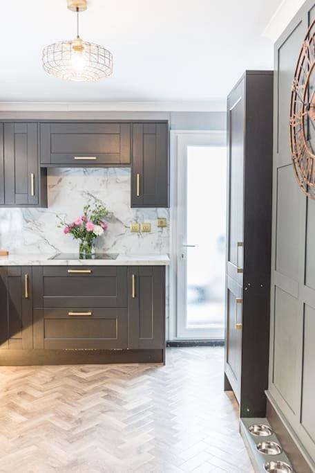 Vila Luxury Townhouse In Workington Exteriér fotografie