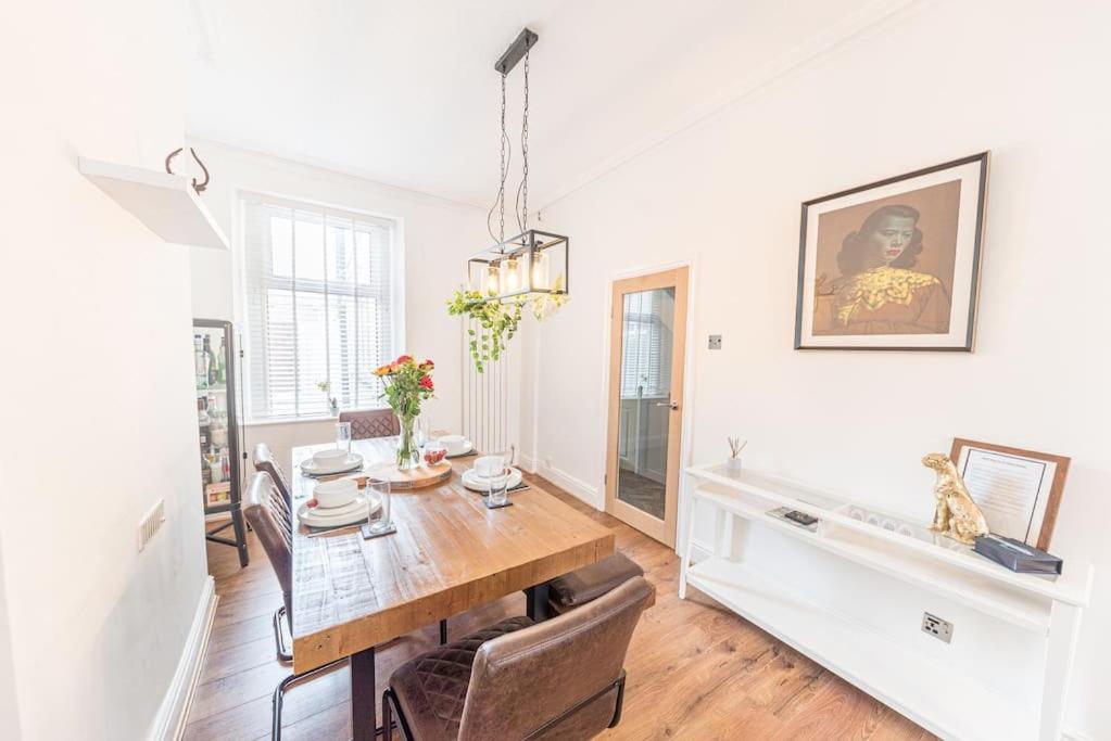 Vila Luxury Townhouse In Workington Exteriér fotografie