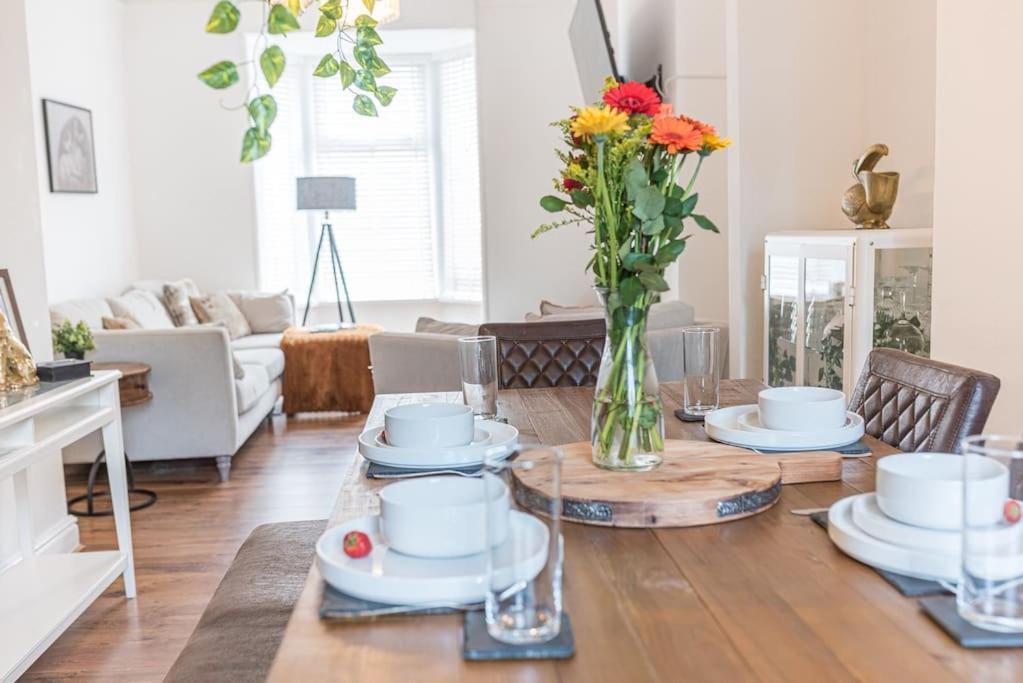 Vila Luxury Townhouse In Workington Exteriér fotografie